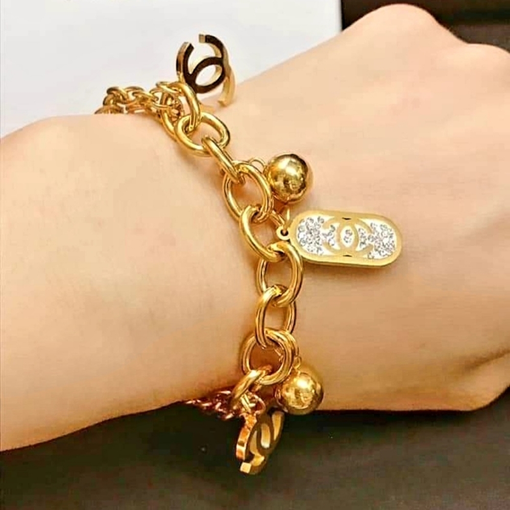 🌟LAST ONE CHARM BRACELET NWOT🌟 - Picture 2 of 11